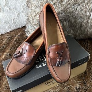 GH Bass Women’s 9.5 Genuine Leather Brown Tassel Loafers